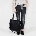 Pacco bag - torba na ramię z długim regulowanym, odpinanym paskiem, przez ramię