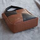 mała brązowo-czarna torebka na ramię