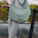 Torba typu hobo w kolorze miętowym skóra naturalna
