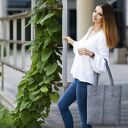 Duża szara filcowa torebka na ramię - minimalistyczna i pojemna