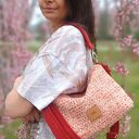 Mini torebka w odcieniach Brzoskwiniowych Pasadena