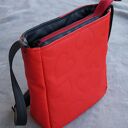 mała torebka na ramię z ekoskóry