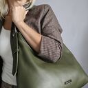 Oliwkowa torba hobo ze skóry naturalnej na ramię