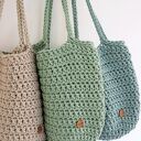 Pleciona szydełkowa torba na ramię w kolorze neonowego różu