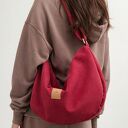 Zamszowa torba hobo Czerwona