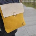 Listonoszka z klapką Ada kolor miodowy