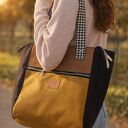 Miodowo-czarna torba Shopper z nubuku Nevada na ramię