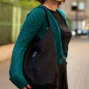 Torba HOBO z nubuku tapicerskiego w kolorze czarnym