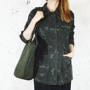 Shelly bag ciemnozielona torba z wodoodpornyego nubuku syntetycznego