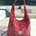 Welurowa torba hobo Miś bordowa na ramię