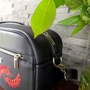 Torebka na ramię z haftem