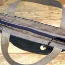 Szaro-granatowa torba hobo na ramię z kieszenią