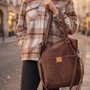 Sztruksowa torebka z kieszeniami Brązowa