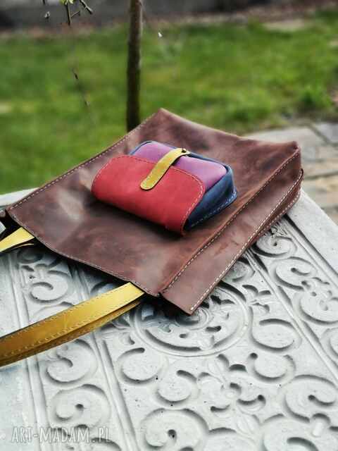 Kolorowa torba skórzana