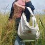 na ramię: torba worek w stylu boho Kremowa - handmade wodoodoprna zamszowa torebka