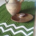 Bieżnik 30 cm x 70 cm z koronką - rękodzieło w odcieniach oliwki i bieli