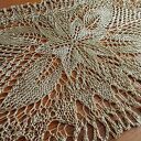 Bieżnik na drutach w kolorze starego złota