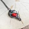 Red classic - naszyjnik z wisiorem z koralem naturalnym - wire wrapping miedziany