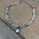 Naszyjnik - kwarc z delikatną zawieszką