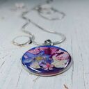 Naszyjnik z suszonymi kwiatami