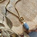 Naszyjnik z labradorytem i zawieszką