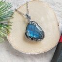 Naszyjnik z labradorytem „Północny Blask” ze stali chirurgicznej - wire wrapping