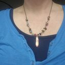 Naszyjnik koralikowy Boho z emaliowanym liściem polecam piękny w pojedynczym egzemplarzu Box X1