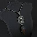 Runa Laguz z labradorytem - srebrny talizman ochronny