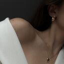 złoty naszyjnik z sercem