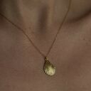 eleganckie naszyjnik z różowego złota z muszlą