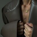 pozłacany złoty naszyjnik z bezbarwnym