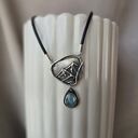 Srebrny naszyjnik z górami i akwamarynem