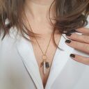 Łańcuszek z perłą i granatem