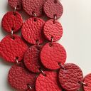 Czerwony skórzany naszyjnik warstwowy z naturalnej skóry - stal chirurgiczna (hand made)