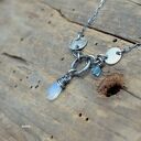 Kamień księżycowy - minimalistyczny 01