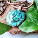 Ceramiczny naszyjnik amulet Twarz Księżyca - intuicja i spokój na rzemieniu