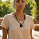 naszyjnik z witrażowym wisiorem NERO z agatem i onyksem