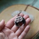 Lunula z obsydianu w miedzi - wisior na łańcuszku