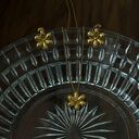Złoty naszyjnik z kwiatem - delikatny, pozłacany i ręcznie robiony