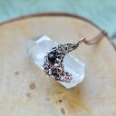 Naszyjnik z księżycowym wisiorem z onyksami czarnymi