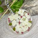 Botaniczny wisiorek z żywicy z2038