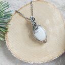 Naszyjnik Kwarc Mleczny 'Zimowy Szept' - ręcznie wykonany wisiorek wire wrapping ze stali chirurgicznej