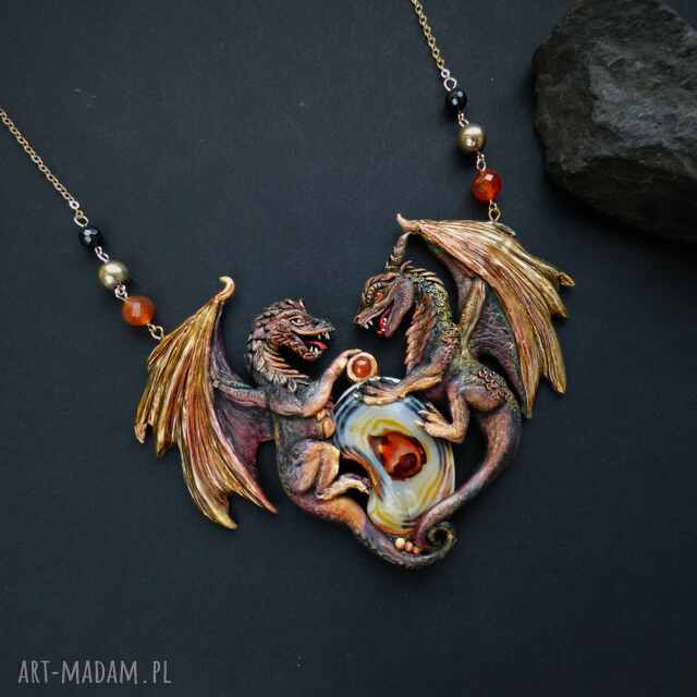 Smocza Straż - rzeźbiony naszyjnik z agatem i karneolem
