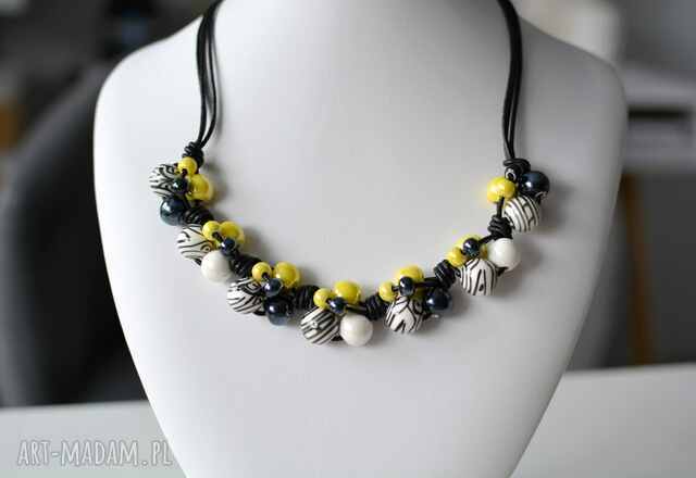 NASZYJNIK FEBOO ETNOSSI biało-czarno-cytrynowy