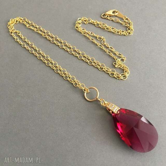 Długi naszyjnik pozłacany. kryształ swarovski® ruby