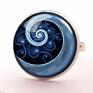 Niebieska spirala z łańcuszkiem - handmade prezent medalion