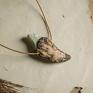 handmade wisior kieł skamieniały ząb smoka - naszyjnik z jadeitem cosplay