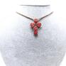 biżuteria na prezent naszyjniki dla niej krzyżyk z rubinu i jadeitu w makramie kamienie naturalne