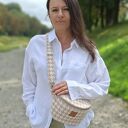 Różowa nerka w pepitkę z puchatej tkaniny - torebko-nerka handmade
