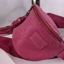 Duża zamszowa nerka fuksja - skóra naturalna (belt bag)